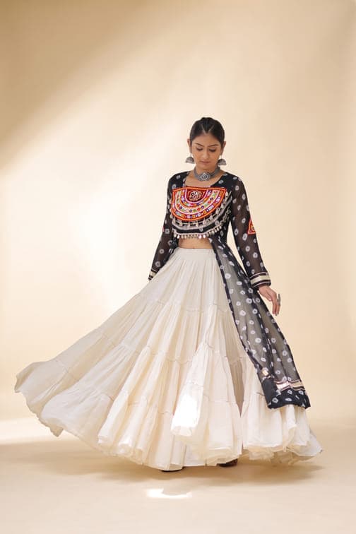 Lehenga Cholis